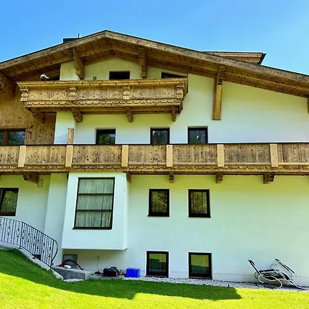 W1 Haus Ganghofer 아파트 *